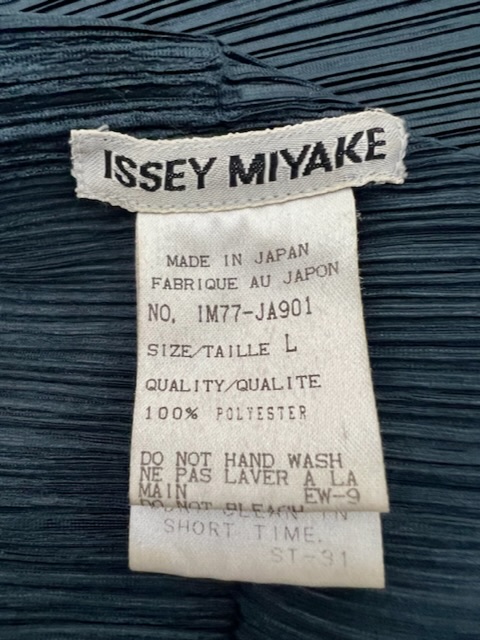 Issey Miyake Petrol Blue Plisse Jacket - Rellik